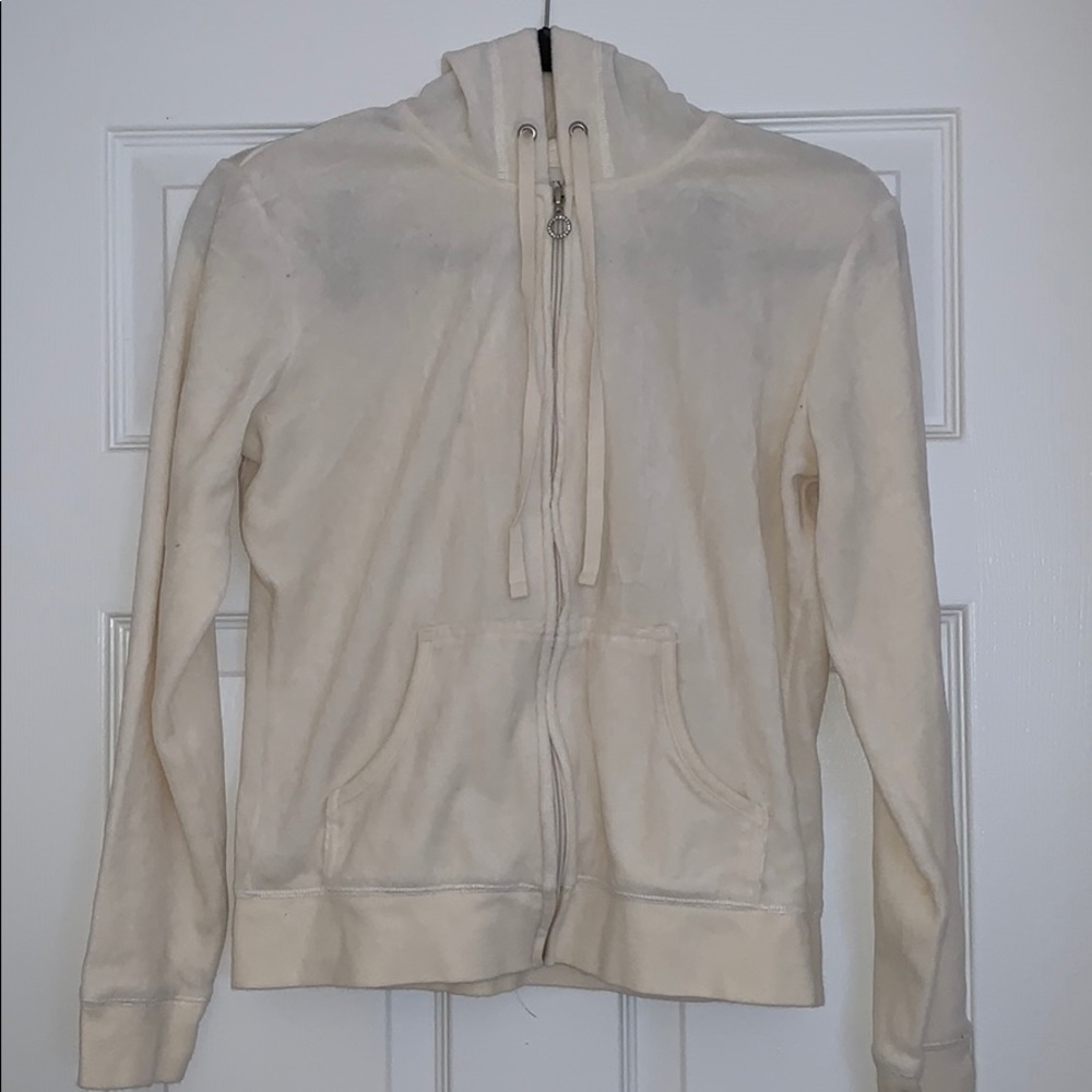 Cream Colored Sweatsuit